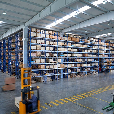 Khung kệ chứa hàng